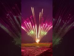 Hurtownia fabryczna Liuyang, spersonalizowane tanie fajerwerki pirotechniczne, ciasto, standardowe fajerwerki zewnętrzne