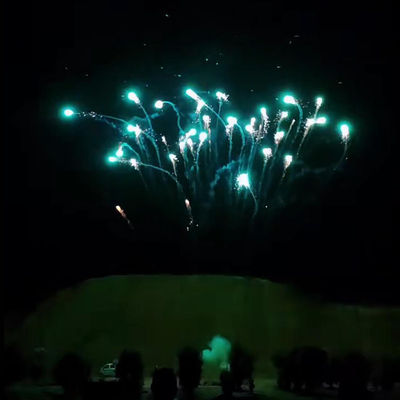 Chińskie fajerwerki 100 strzałów Pyrotechniczne ciasto dla konsumentów Fajerwerki na świętowanie