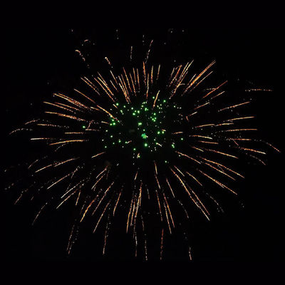 Chińskie 2,75 cali 36 strzałów Ciasto dla konsumentów fajerwerki 1,4 Pro Fire Crackers Ciasto fajerwerki pirotechnika na Nowy Rok