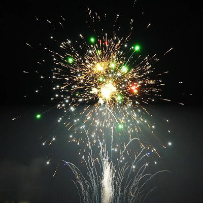 Chińskie wysokiej jakości fajerwerki Pyrotechnika Liuyang 100 strzałów Ciasto dla konsumentów Fajerwerki 1.4G Pro Fire Crackers Ciasto fajerwerki